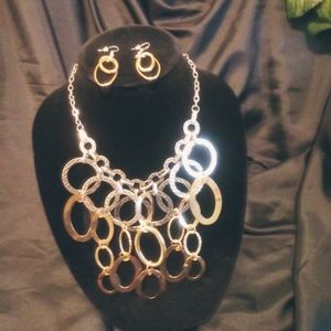 Silver/Gold Tone Necklace & Earring Set